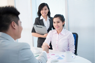 Top 4 mẹo phỏng vấn xin việc cho sinh viên mới ra trường